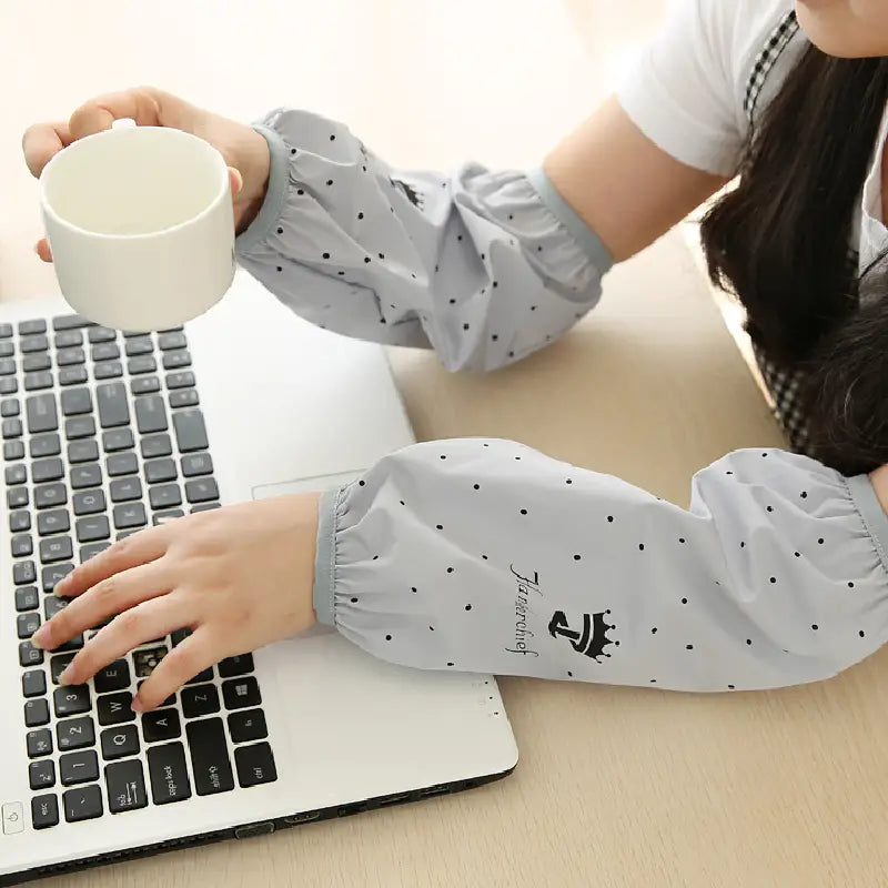 Reusable Waterproof Oil-Proof Long Sleeve Kitchen Covers